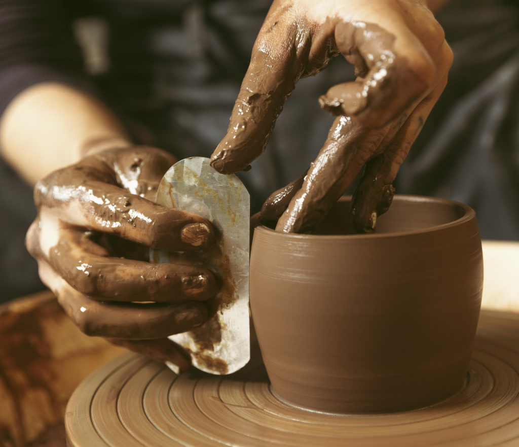 Image de l'article Atelier poterie avec le CCAS