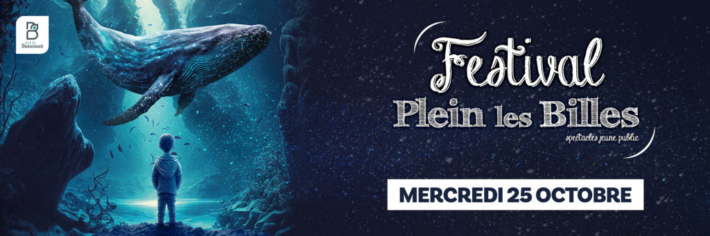 Enfant qui regarde une baleine au fond de l'océan avec des grains de magie pour le spectacle Plein Les Billes jeune public à Beaucouzé