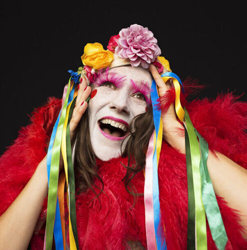 Image de l'article Seule en scène musical : JUBILÄ – Leïla Martial